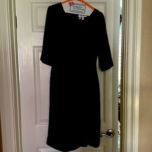 Size 8 satin St John’s cocktail dress. Like new